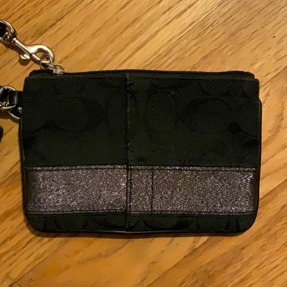 Coach wristlet - Picture 2 of 2